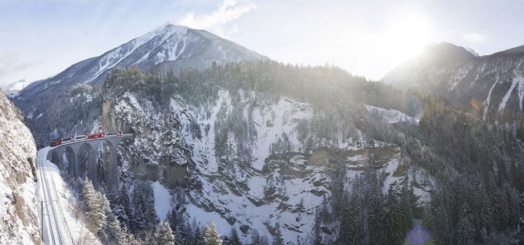 Schweizer Alpen Zugfahrt